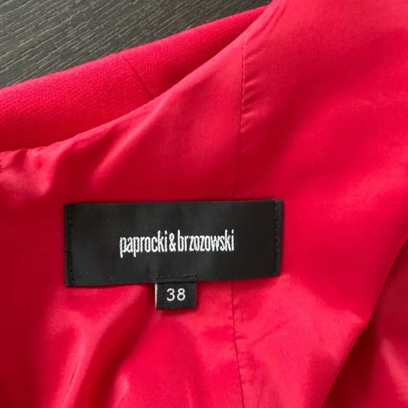 Chic Backless Red Dress - Picture 5 of 5